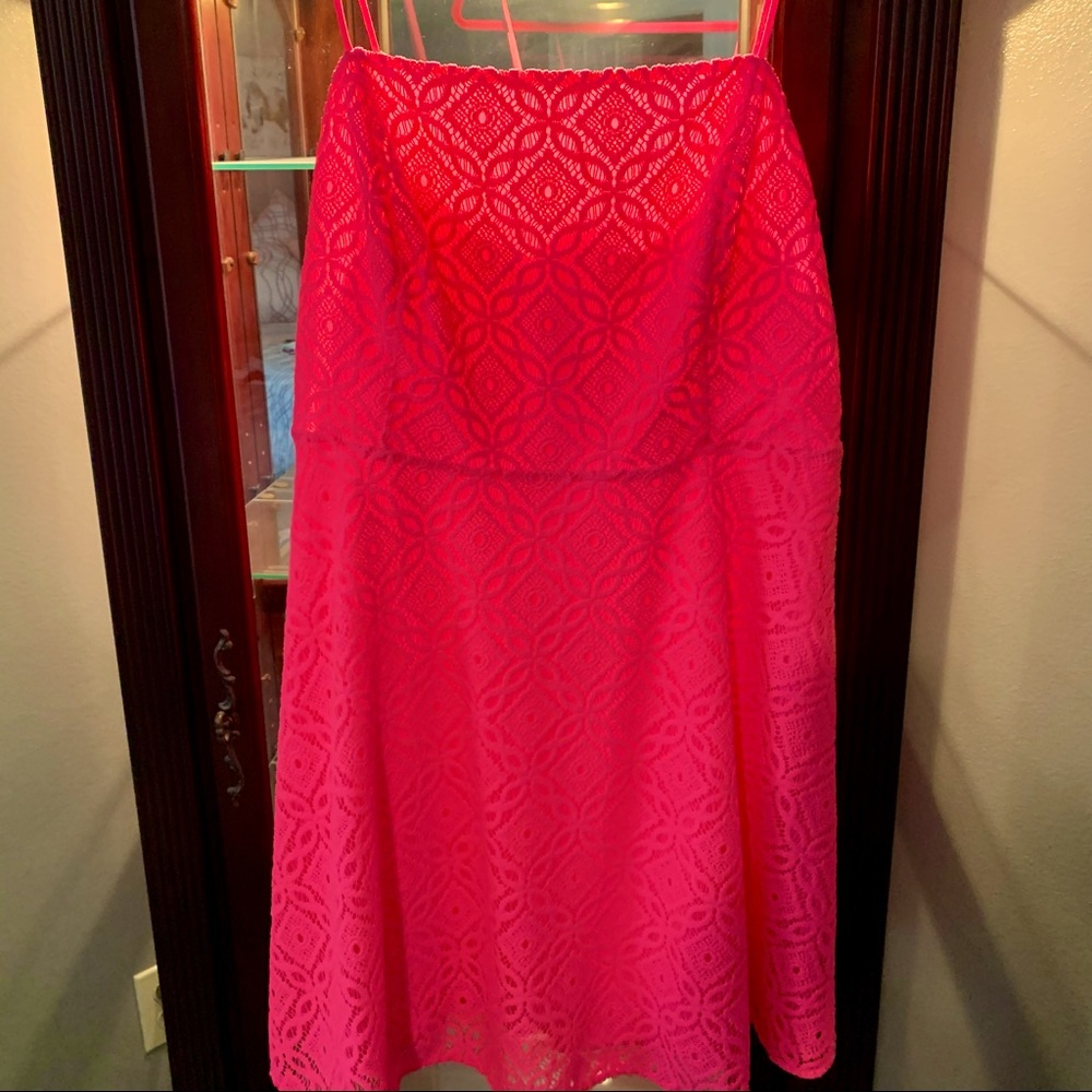 Cute Lilly Pulitzer sundress-Beautiful vibrant, pink color!